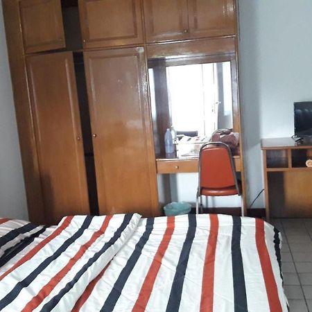 Inter Inn Hotel Чиангмай Экстерьер фото
